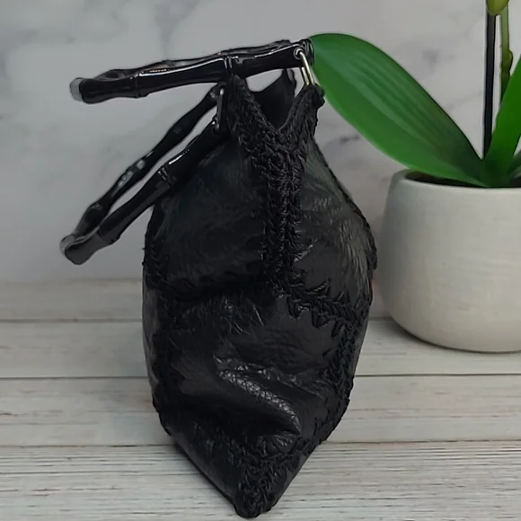 BLACK LEATHER & CROCHET PATCHWORK SMALL HANDBAG - Picture 2 of 10